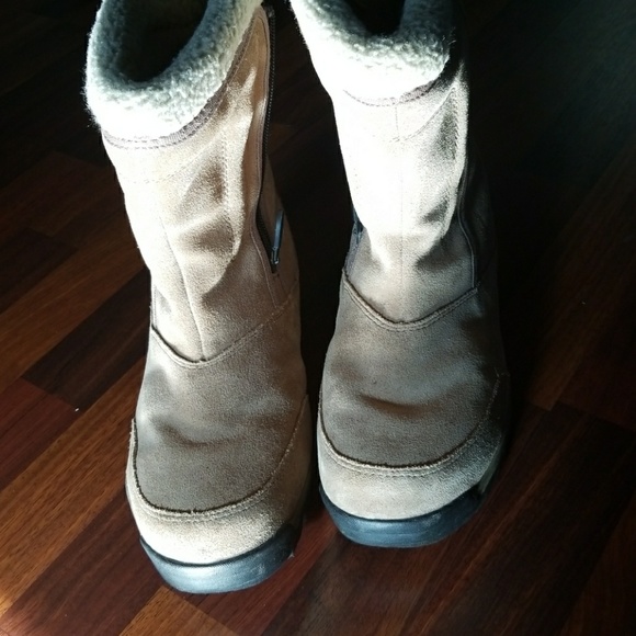 Sorel Winter Boots - Picture 6 of 7